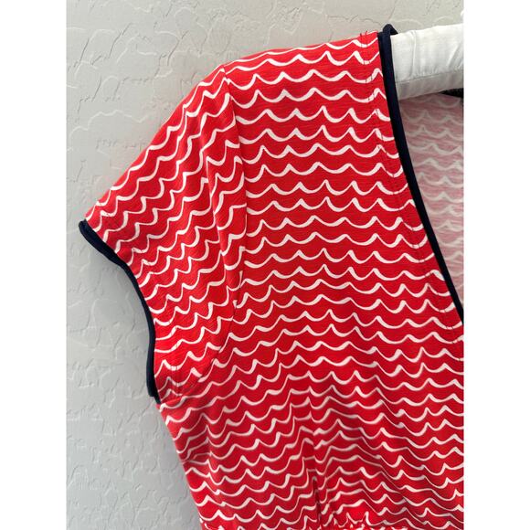 BODEN Red Wave Print Knit Dress Flattering V-Neck Summer Casual | Size 8 - Picture 3 of 7